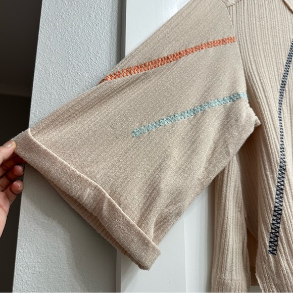 Boutique Ribbed Sweater - Picture 3 of 6